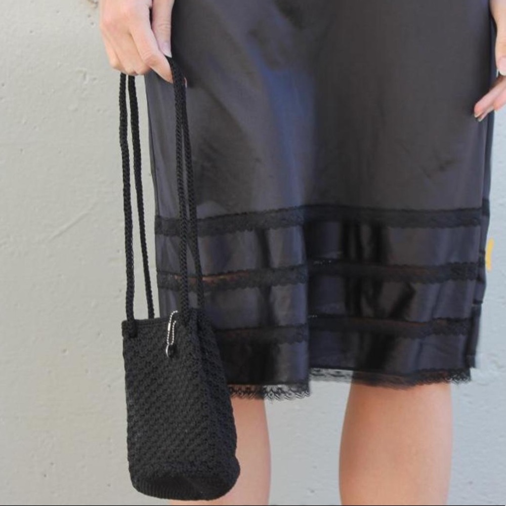 BLACK CROCHET KNITTED MICRO BUCKET BAG
